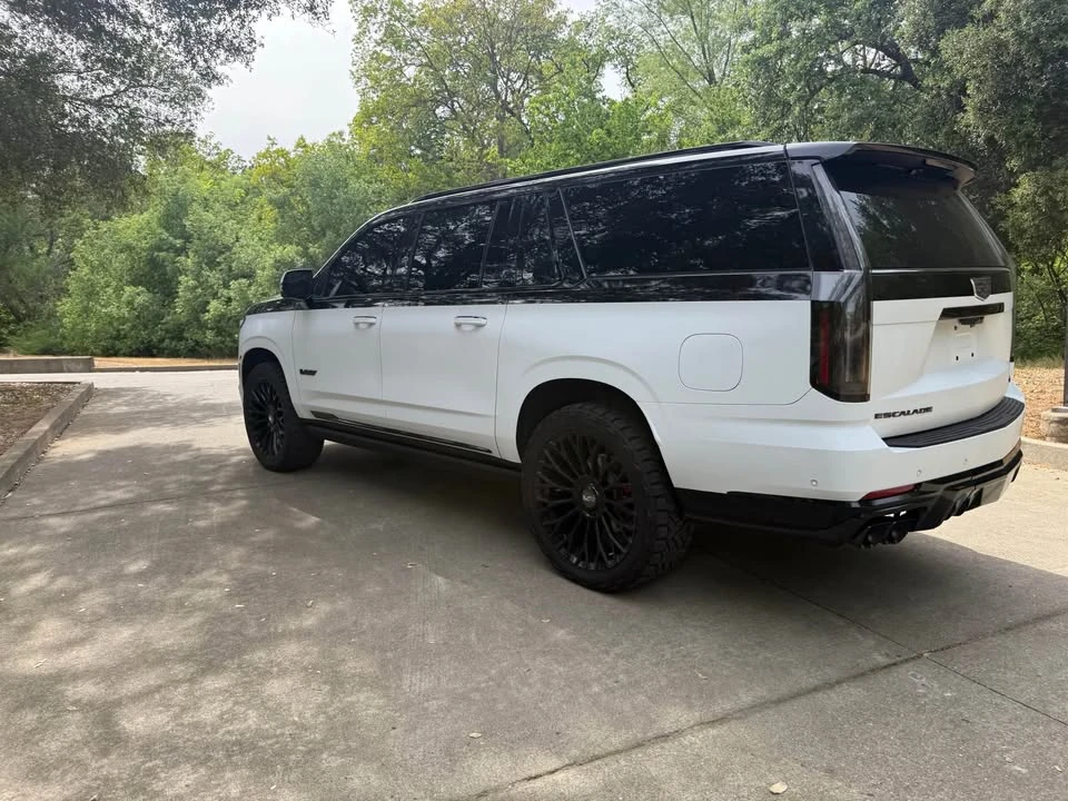 2025 Cadillac Escalade-V 5th Gen - Image 3 of 13