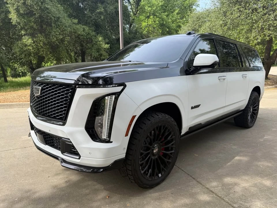 2025 Cadillac Escalade-V 5th Gen - Image 2 of 13