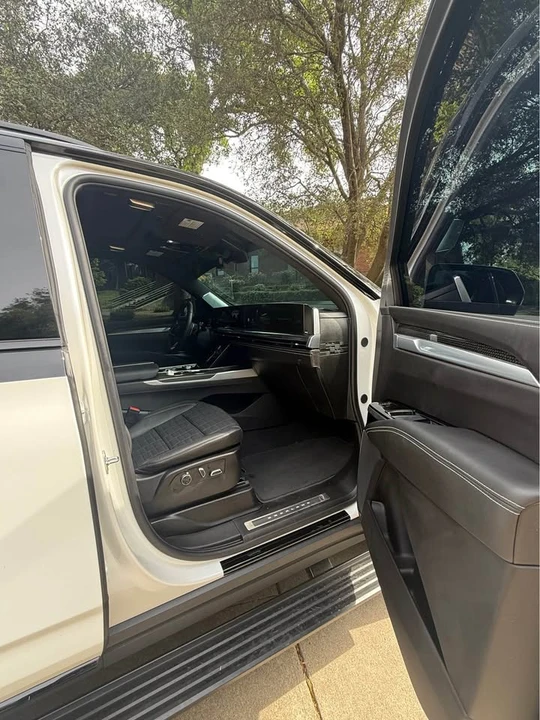 2025 Cadillac Escalade-V 5th Gen - Image 9 of 13