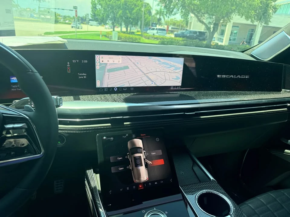 2025 Cadillac Escalade-V 5th Gen - Image 5 of 10