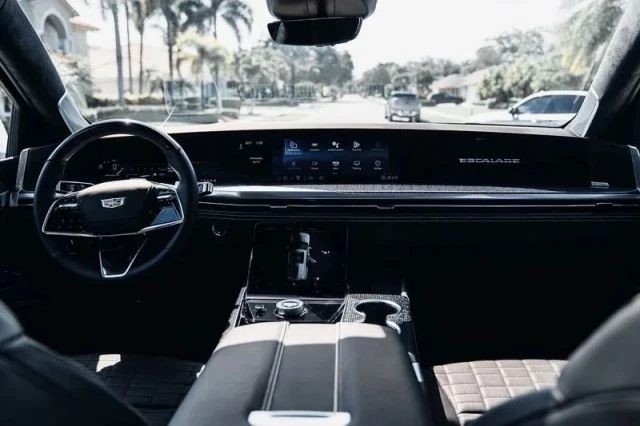 2025 Cadillac Escalade-V 5th Gen - Image 10 of 21