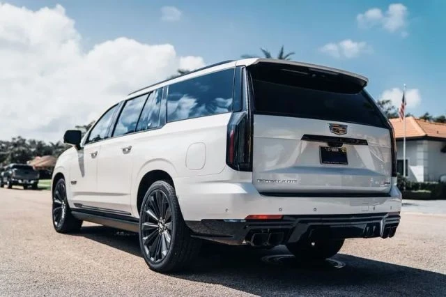 2025 Cadillac Escalade-V 5th Gen - Image 4 of 21