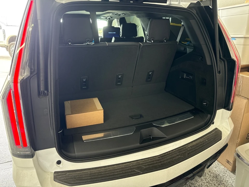 2025 Cadillac Escalade-V 5th Gen - Image 4 of 14
