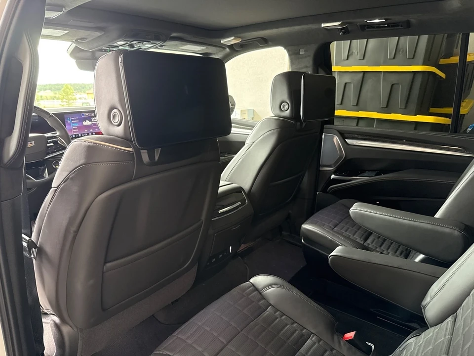2025 Cadillac Escalade-V 5th Gen - Image 10 of 14