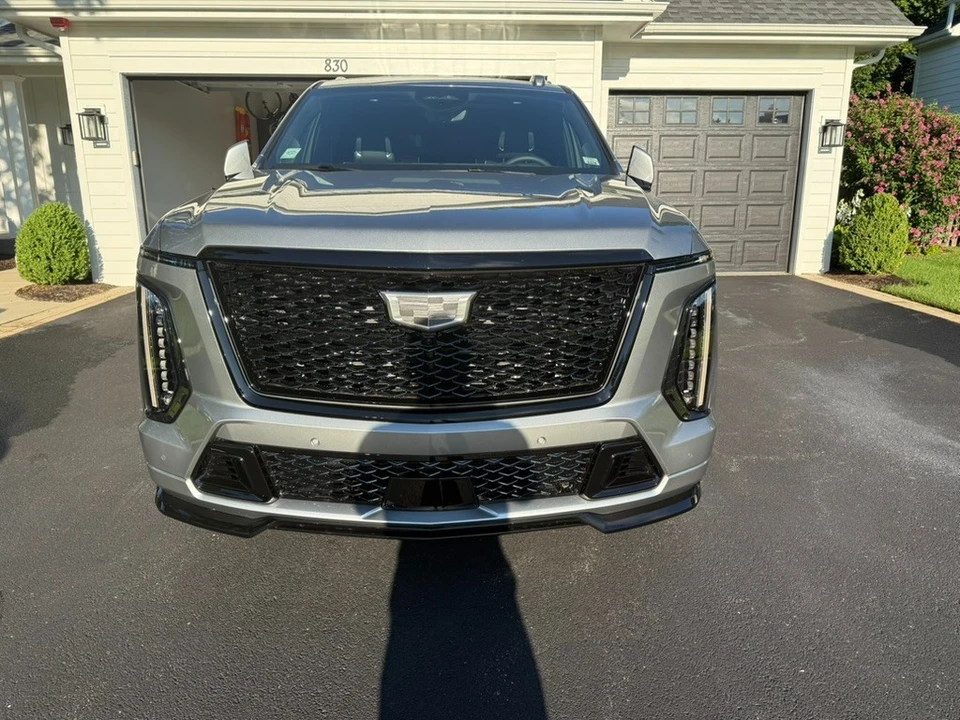 2025 Cadillac Escalade-V 5th Gen - Image 4 of 8