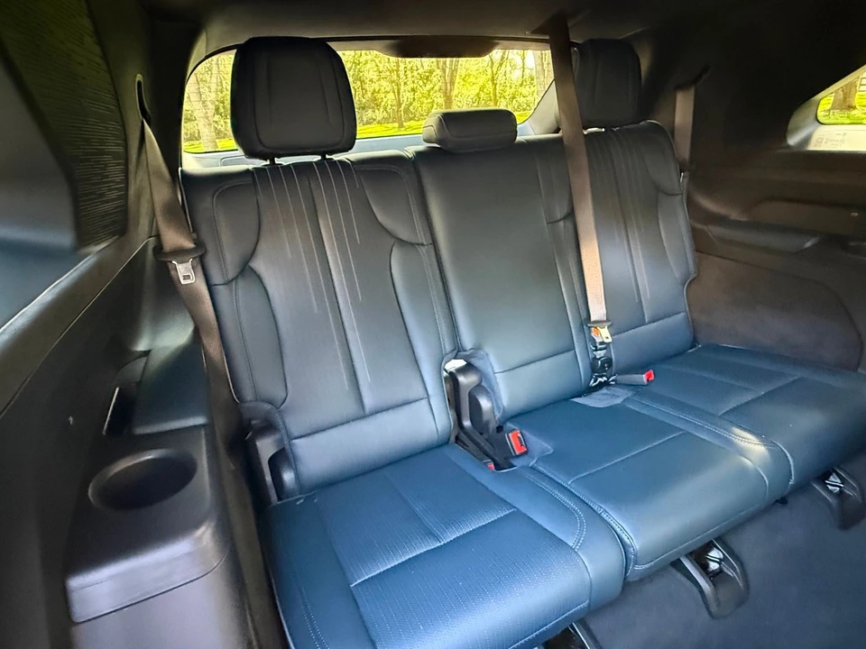 2025 Cadillac Escalade IQ - Image 9 of 12