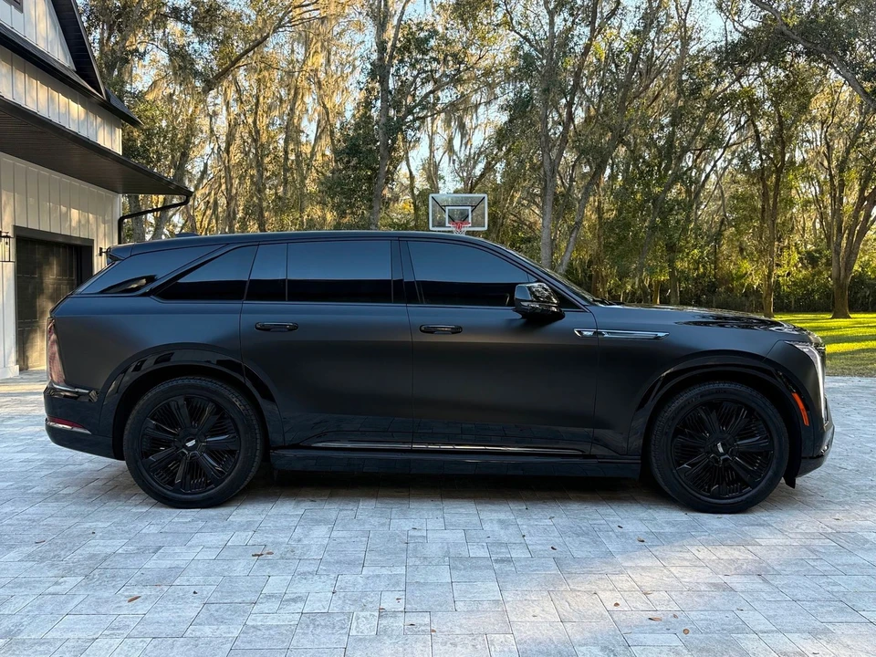 2025 Cadillac Escalade IQ - Image 3 of 12
