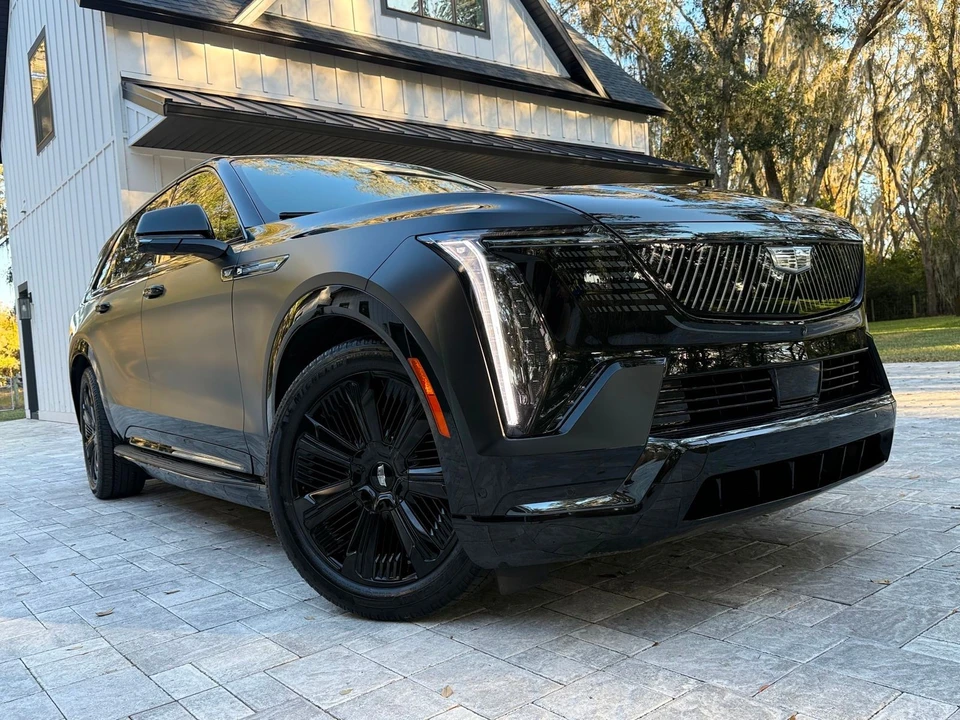 2025 Cadillac Escalade IQ - Image 6 of 12
