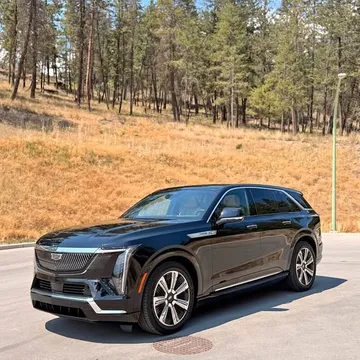 2025 Cadillac Escalade IQ Luxury 2