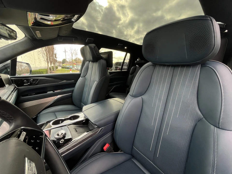2025 Cadillac Escalade IQ - Image 11 of 12