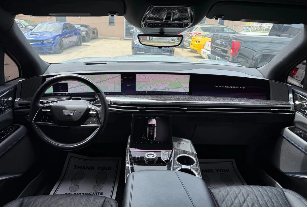 2025 Cadillac Escalade IQ - Image 20 of 31