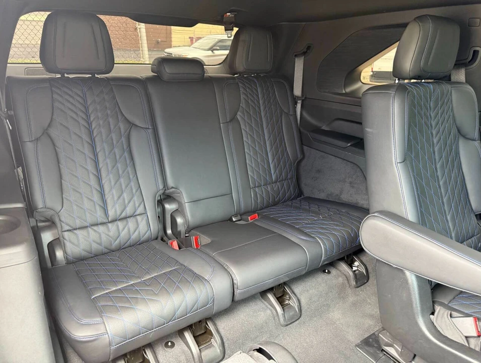 2025 Cadillac Escalade IQ - Image 19 of 31