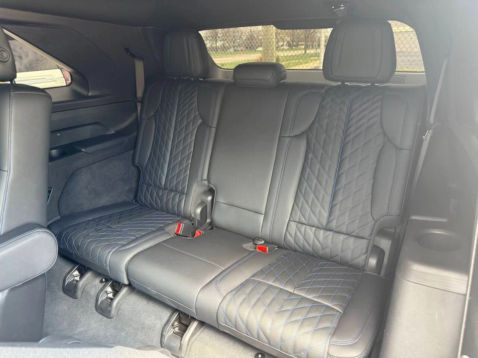 2025 Cadillac Escalade IQ - Image 16 of 31