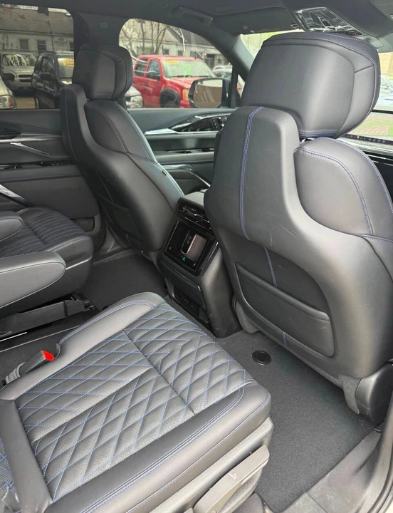 2025 Cadillac Escalade IQ - Image 17 of 31