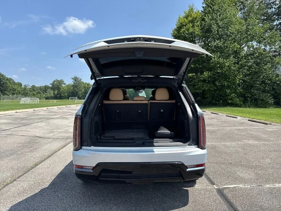 2025 Cadillac Escalade IQ - Image 12 of 12