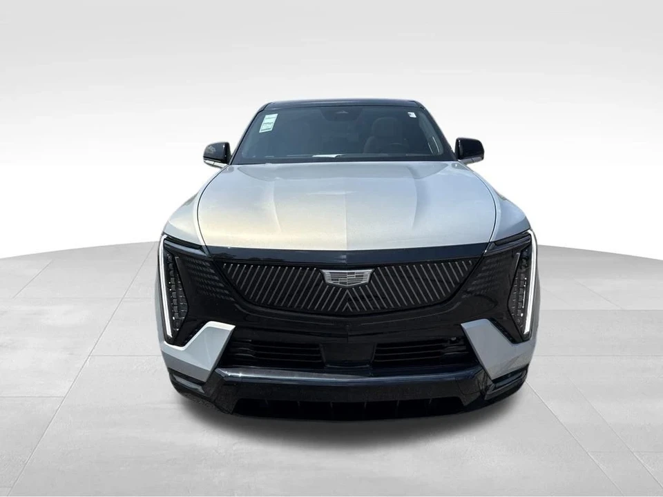2025 Cadillac Escalade IQ - Image 5 of 12