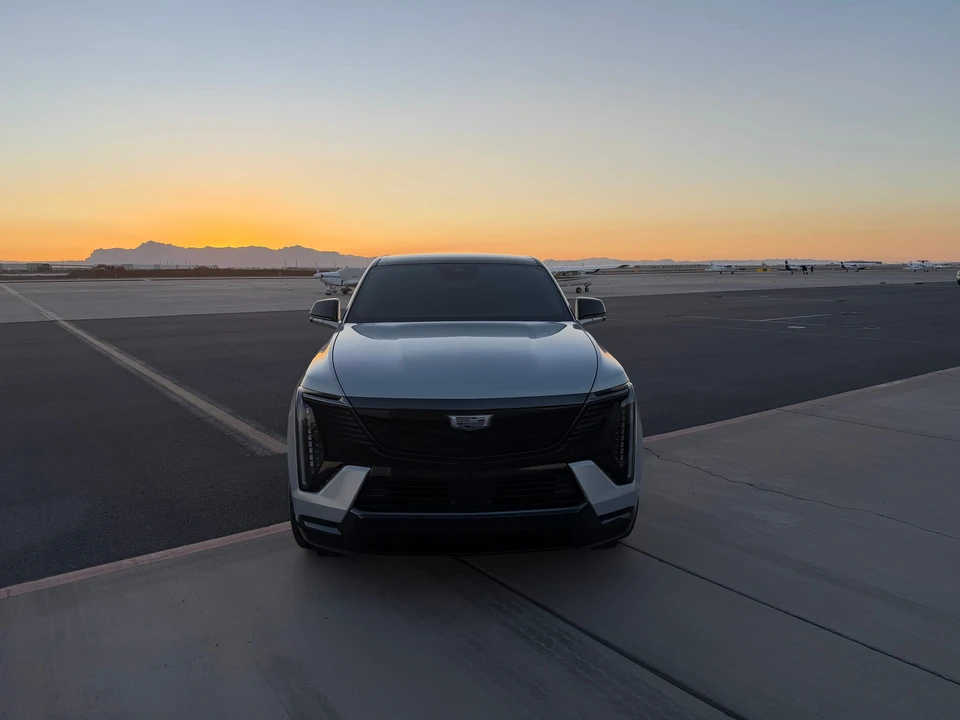 2025 Cadillac Escalade IQ - Image 7 of 31