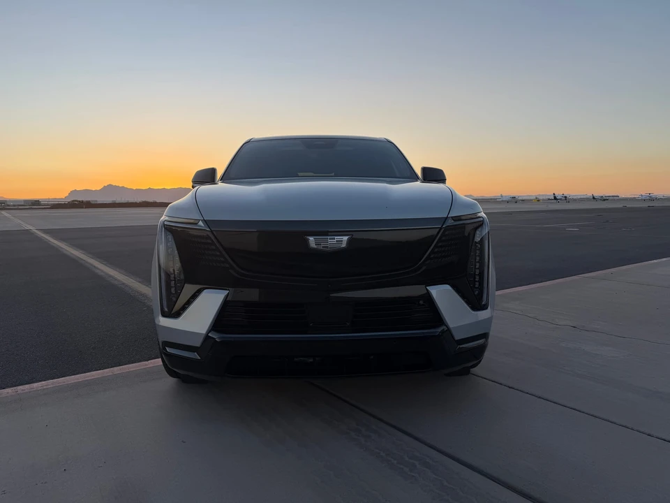 2025 Cadillac Escalade IQ - Image 6 of 31