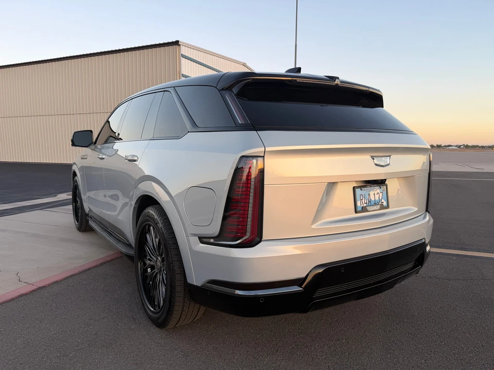2025 Cadillac Escalade IQ - Image 20 of 31
