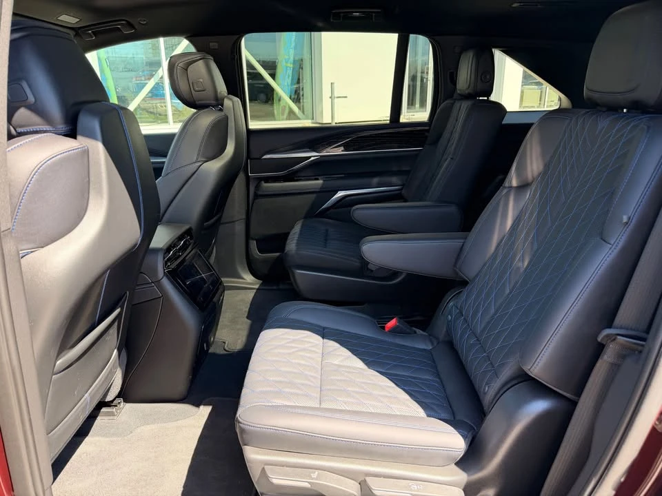 2025 Cadillac Escalade IQ - Image 11 of 15