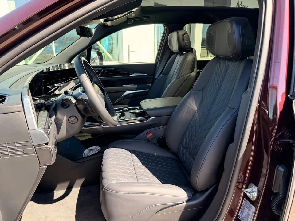 2025 Cadillac Escalade IQ - Image 7 of 15