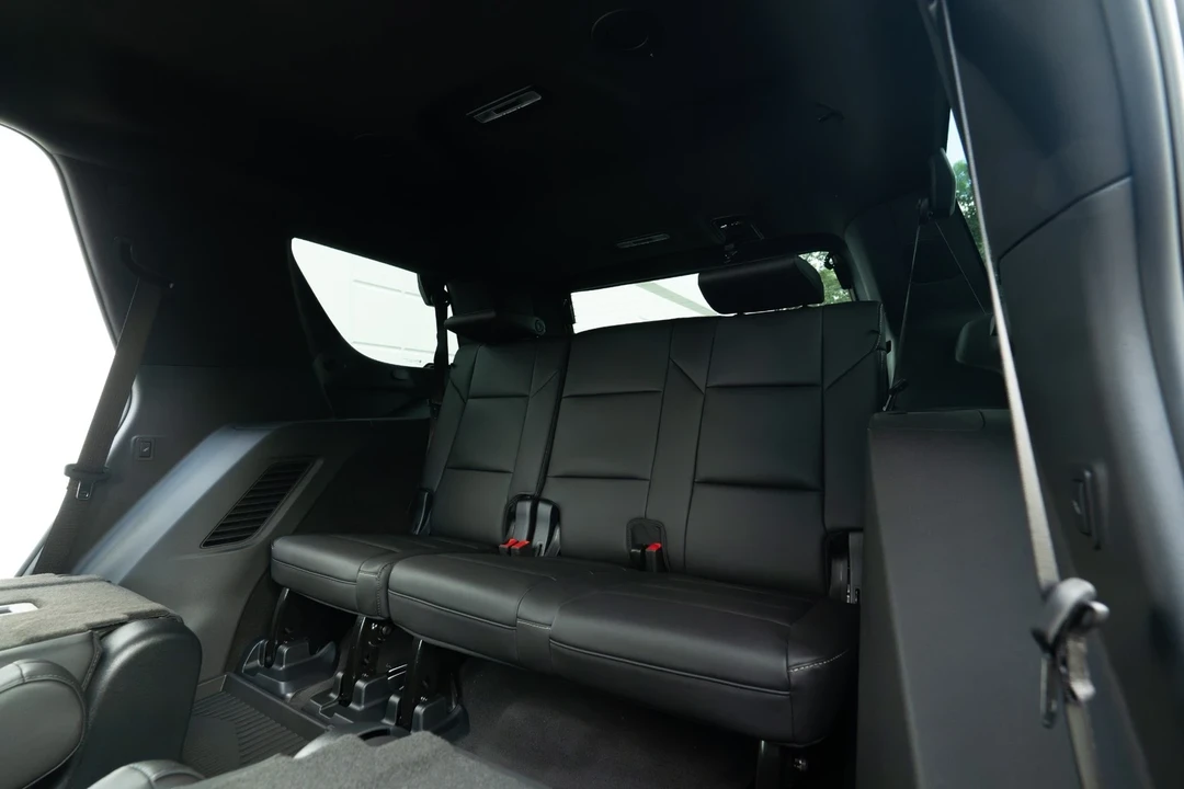 2025 Cadillac Escalade 5th Gen - Image 8 of 12