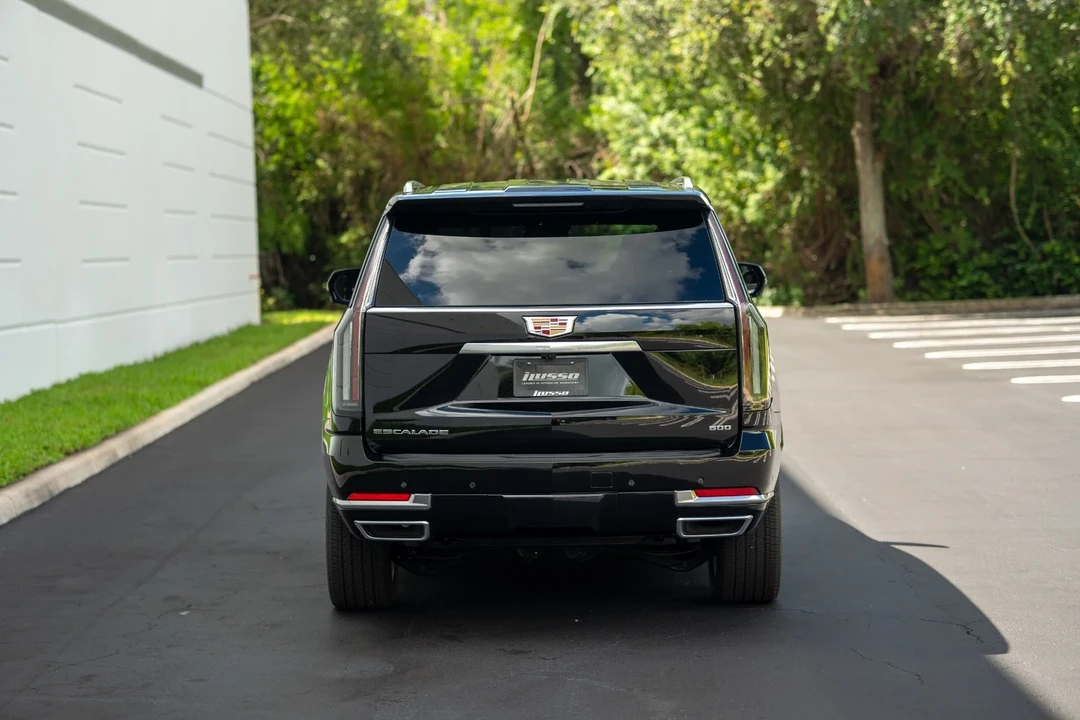 2025 Cadillac Escalade 5th Gen - Image 4 of 12