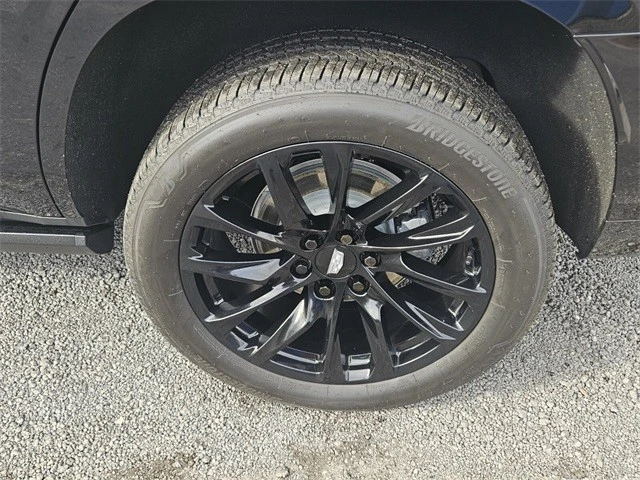 2025 Cadillac Escalade 5th Gen - Image 12 of 21