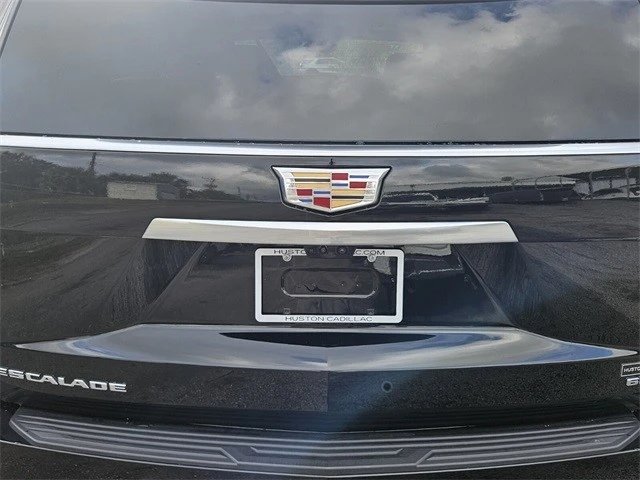 2025 Cadillac Escalade 5th Gen - Image 13 of 21