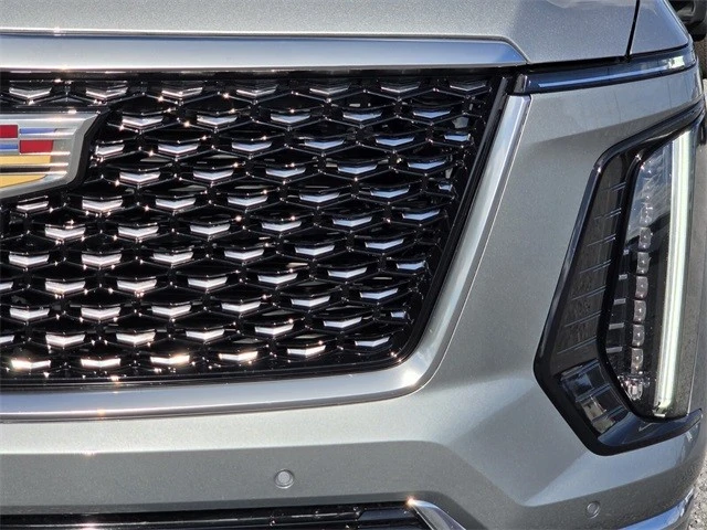 2025 Cadillac Escalade 5th Gen - Image 10 of 21