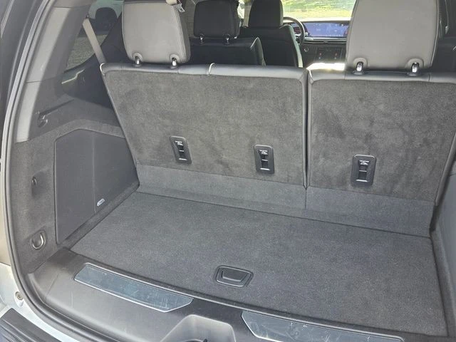 2025 Cadillac Escalade 5th Gen - Image 21 of 21