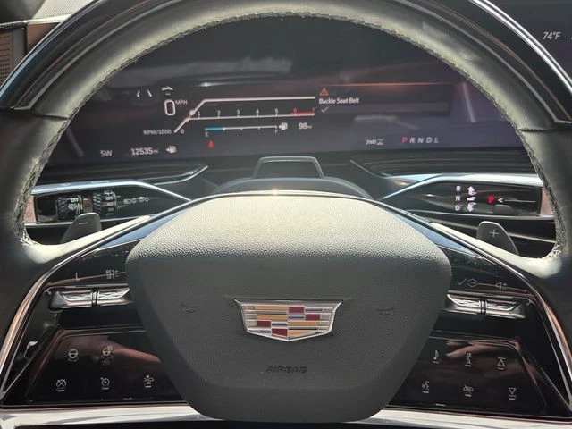 2025 Cadillac Escalade 5th Gen - Image 14 of 21