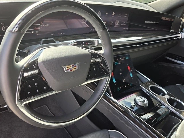 2025 Cadillac Escalade 5th Gen - Image 15 of 21