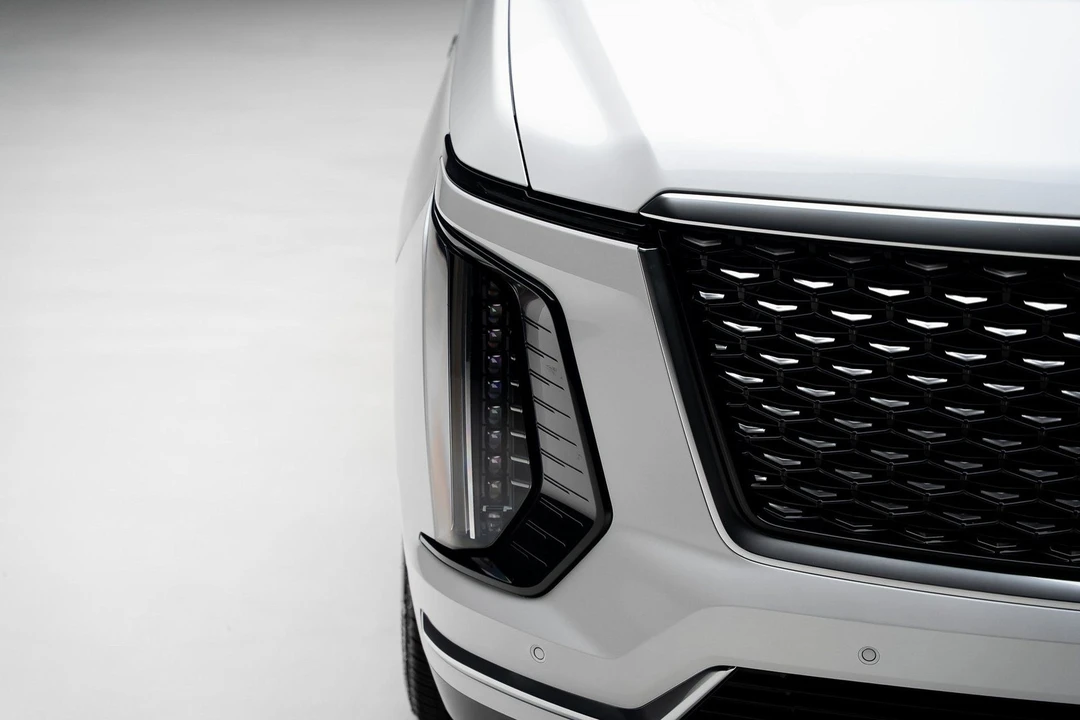 2025 Cadillac Escalade 5th Gen - Image 11 of 21