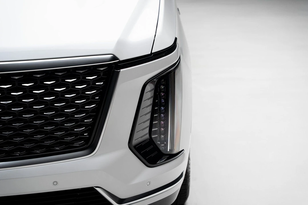 2025 Cadillac Escalade 5th Gen - Image 10 of 21