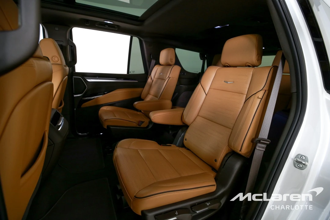2025 Cadillac Escalade 5th Gen - Image 18 of 21
