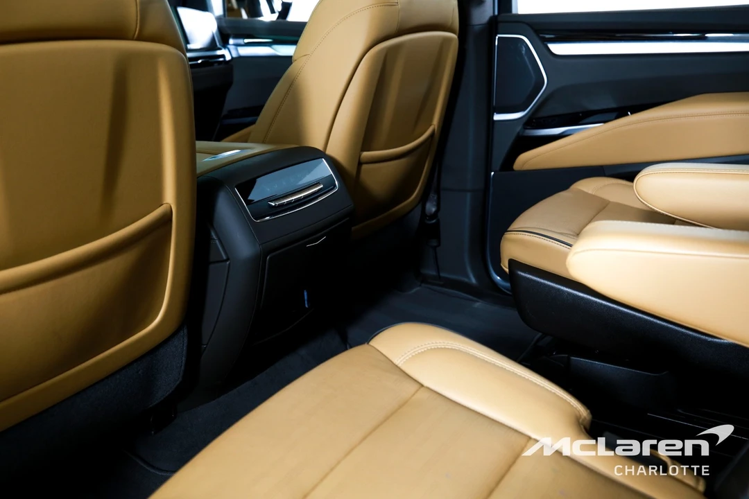 2025 Cadillac Escalade 5th Gen - Image 19 of 21