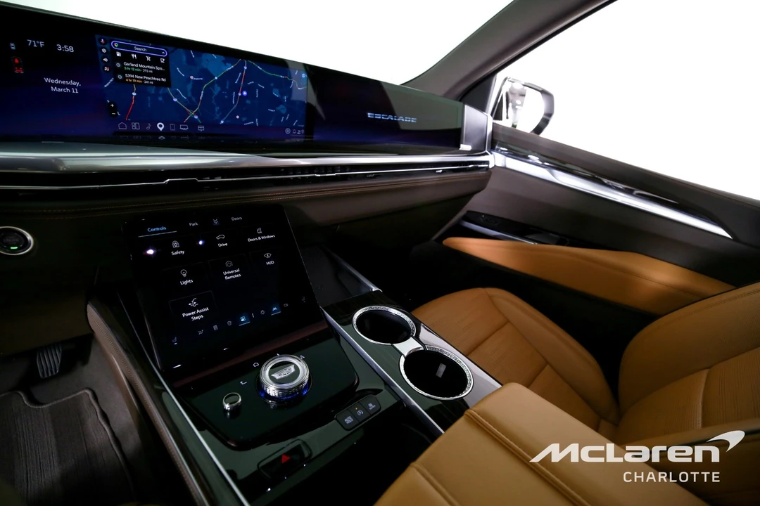 2025 Cadillac Escalade 5th Gen - Image 15 of 21