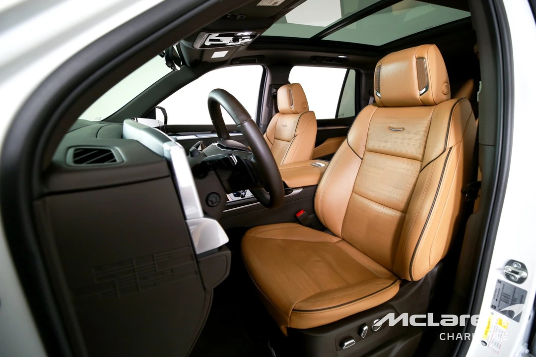 2025 Cadillac Escalade 5th Gen - Image 11 of 21