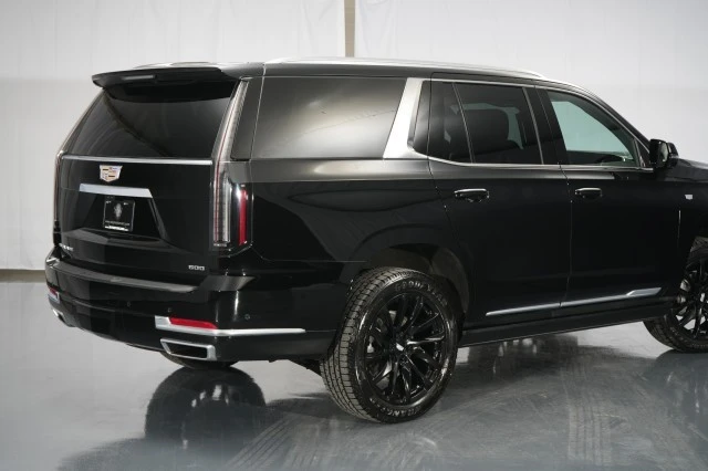 2025 Cadillac Escalade 5th Gen - Image 16 of 21