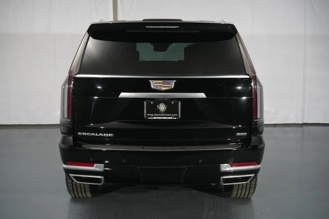2025 Cadillac Escalade 5th Gen - Image 18 of 21