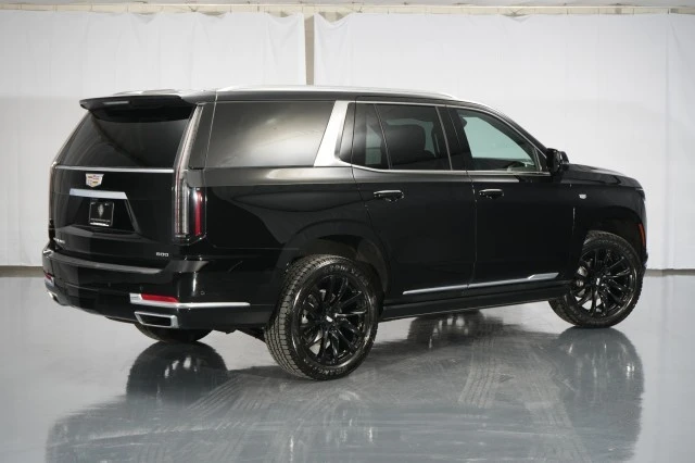 2025 Cadillac Escalade 5th Gen - Image 15 of 21