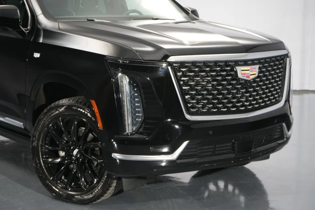 2025 Cadillac Escalade 5th Gen - Image 10 of 21