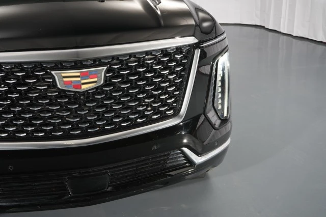 2025 Cadillac Escalade 5th Gen - Image 9 of 21