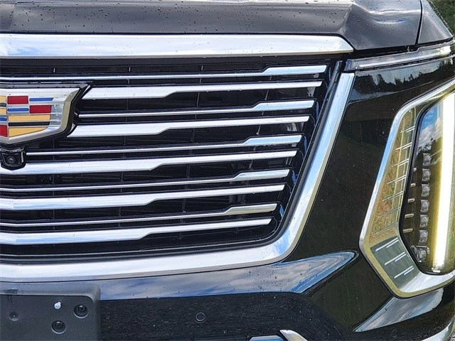 2025 Cadillac Escalade 5th Gen - Image 10 of 21