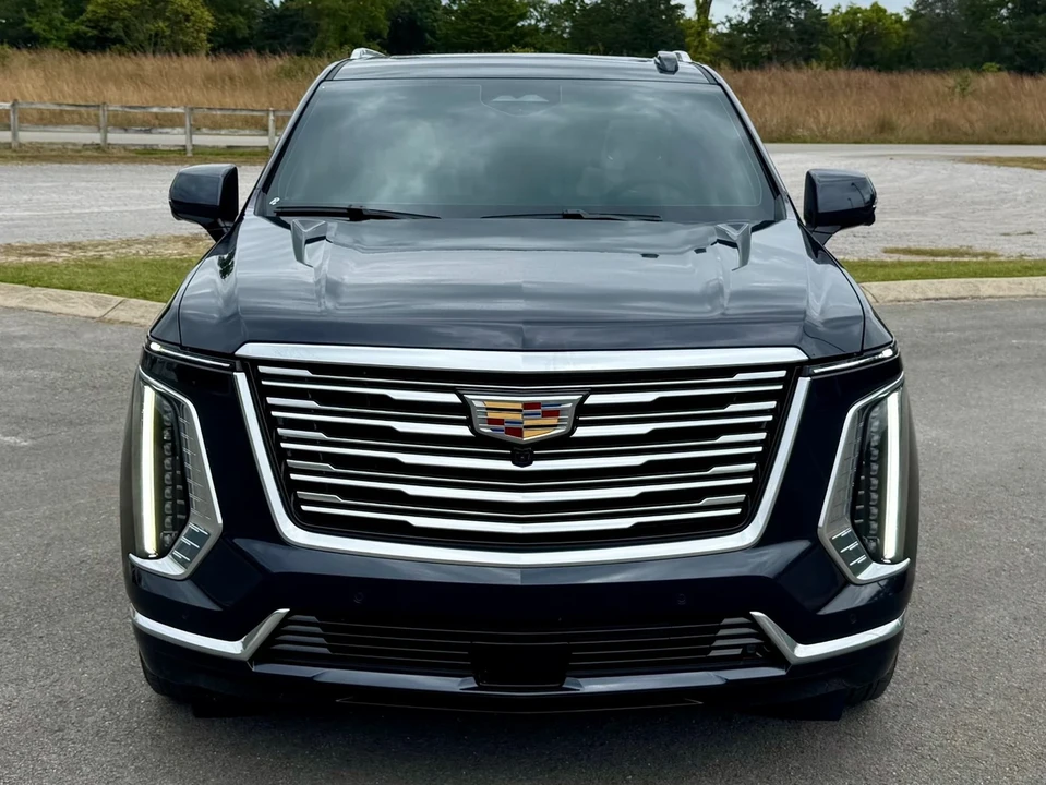2025 Cadillac Escalade 5th Gen - Image 5 of 21