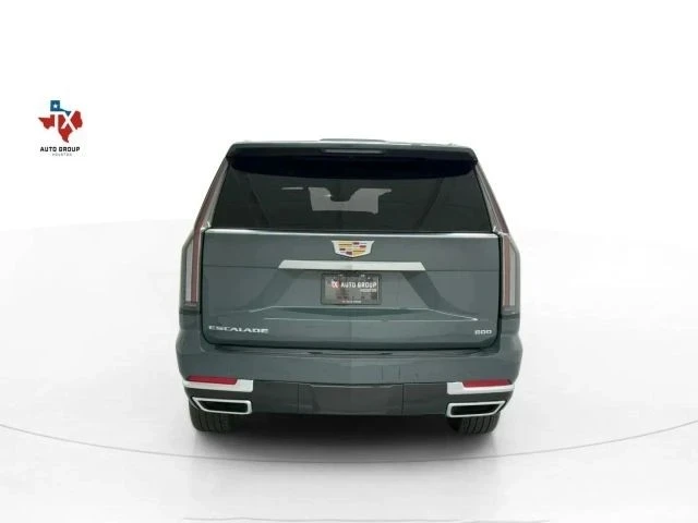 2025 Cadillac Escalade 5th Gen - Image 9 of 12