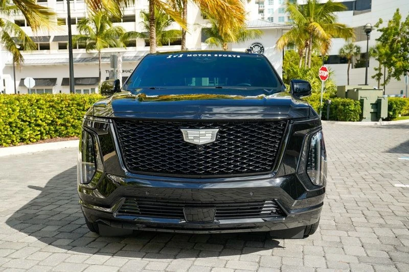 2025 Cadillac Escalade 5th Gen - Image 5 of 21