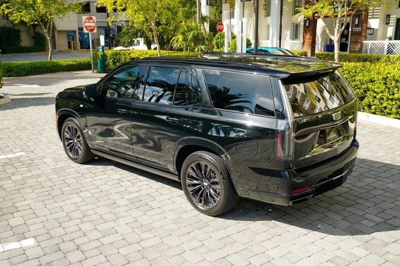 2025 Cadillac Escalade 5th Gen - Image 20 of 21
