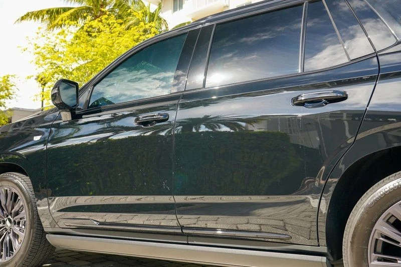 2025 Cadillac Escalade 5th Gen - Image 19 of 21